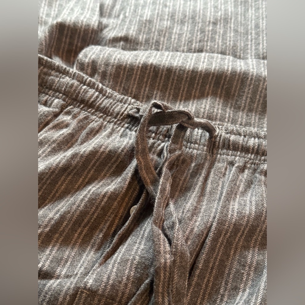 Black Brown 1826 Men's Gray Pinstripe cotton Lounge Set - Picture 8 of 8